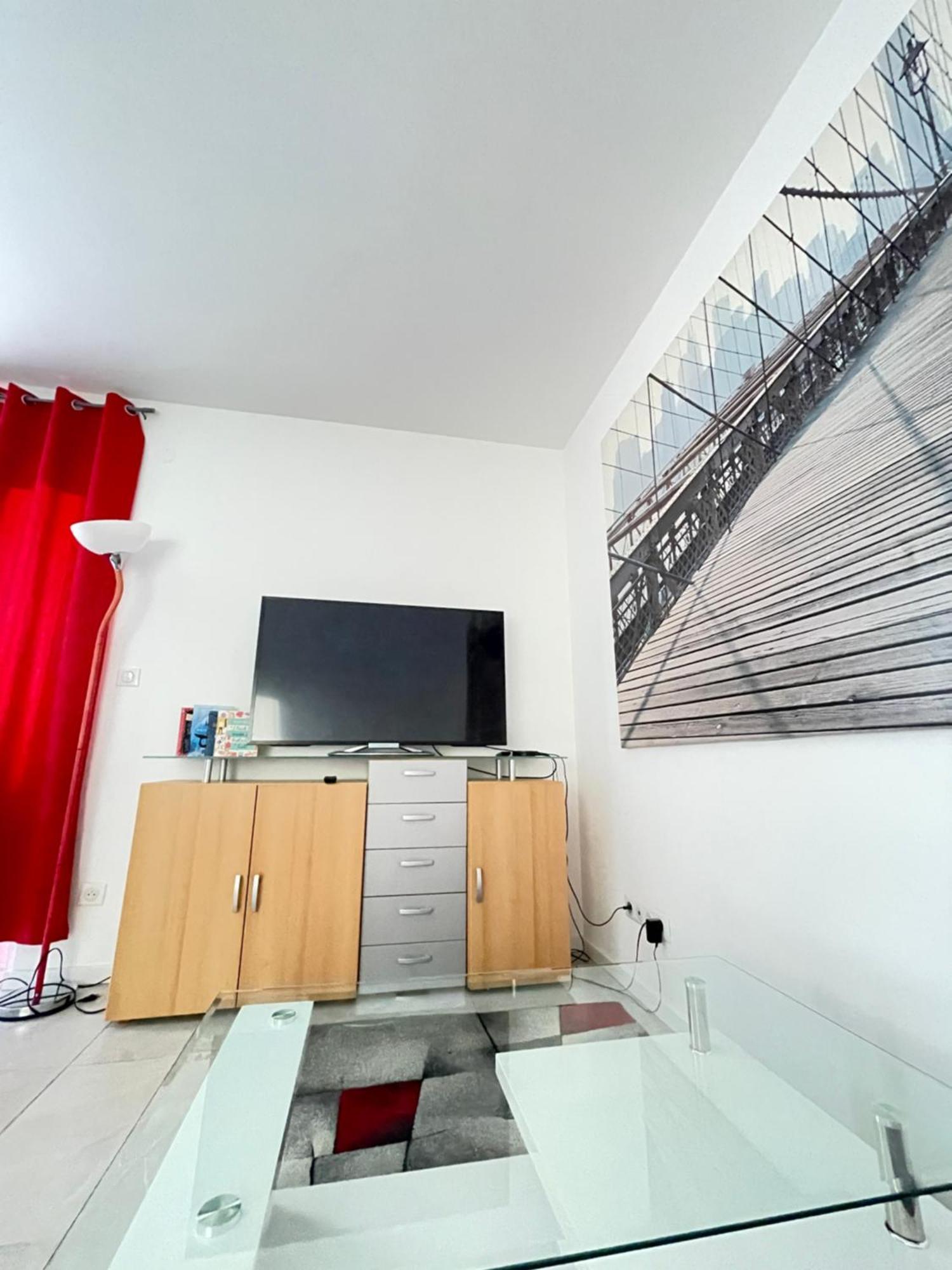 Abracadabra Flat France Suisse * Saint-Louis (Haut-Rhin)